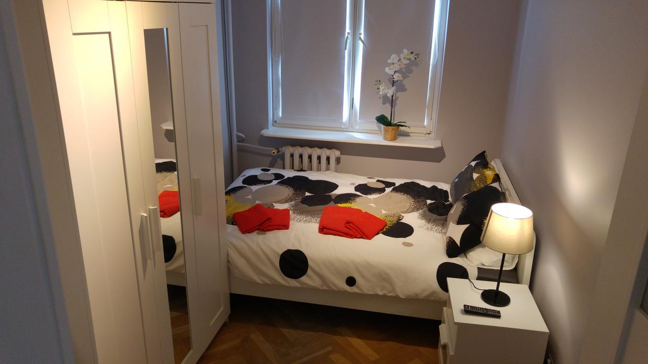Rent0Nline Niepodleglosci Rooms Metro วอร์ซอ ภายนอก รูปภาพ