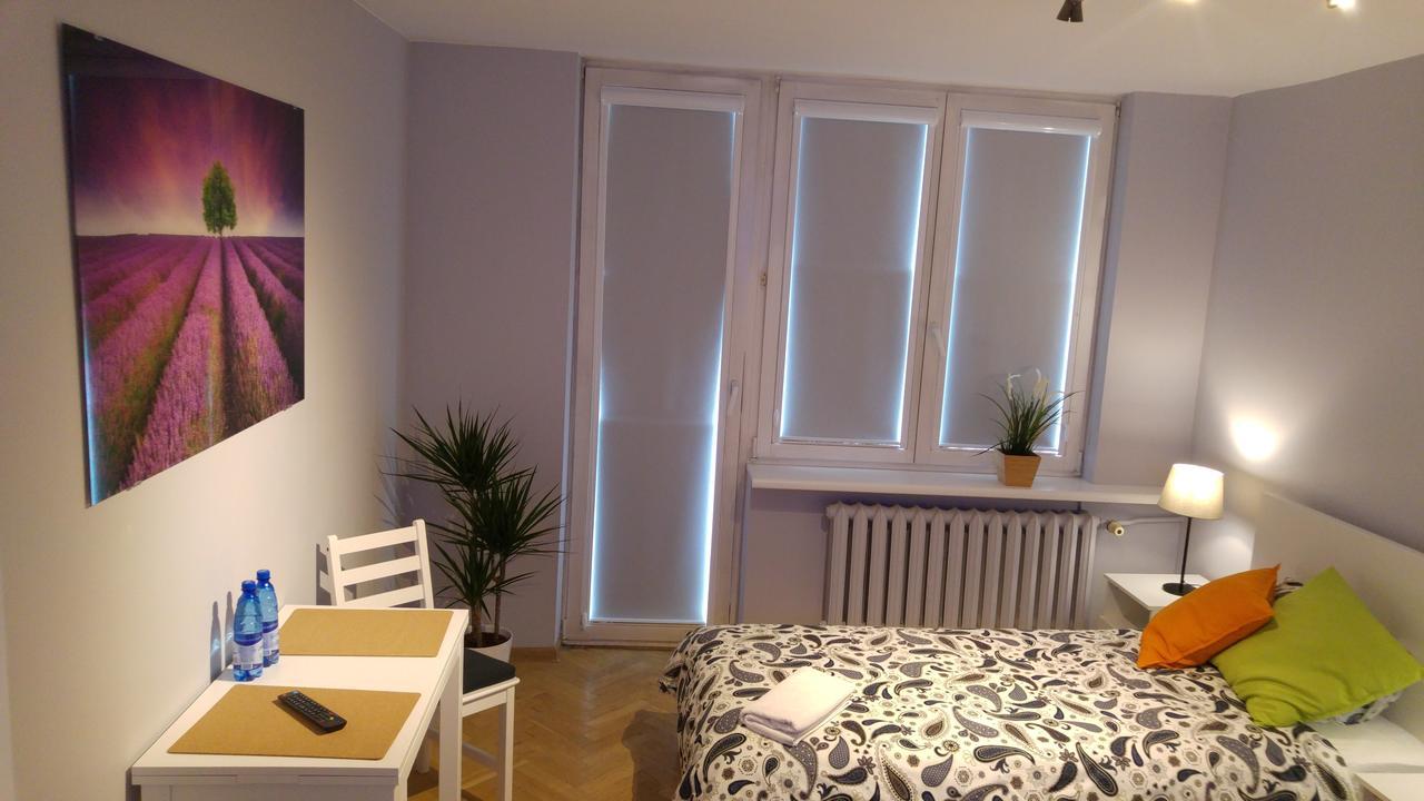 Rent0Nline Niepodleglosci Rooms Metro วอร์ซอ ภายนอก รูปภาพ